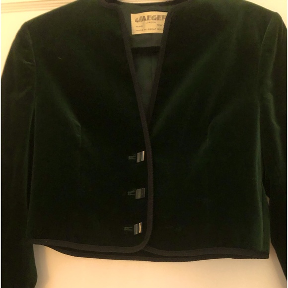 Vintage Jaeger Dark Green Velvet Bolero Jacket. Size 8 - Picture 1 of 4